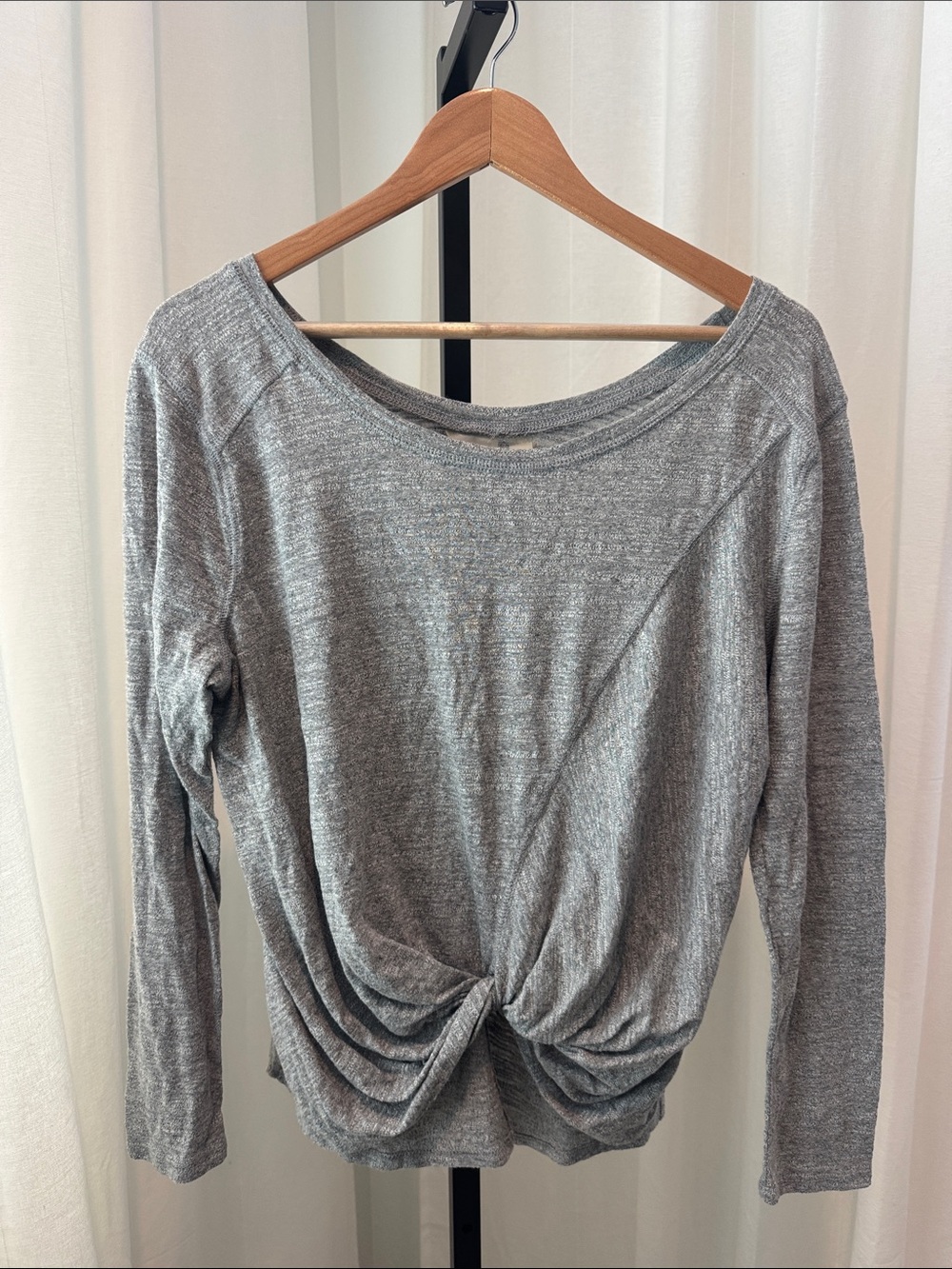 Zella Gray Twist-Front Long-Sleeve Top